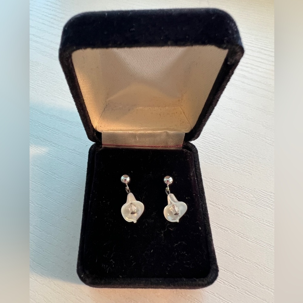 Winters and Rain Cala Earrings